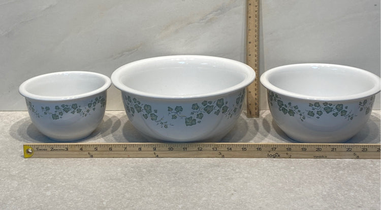 Set of 3 Corelle Mixing Bowls