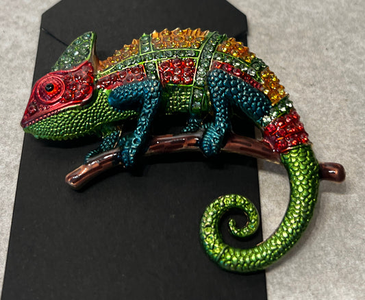 Chameleon Pin