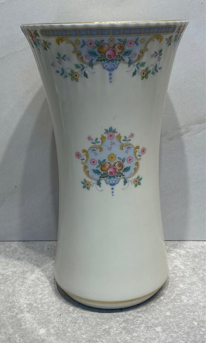 Royal Doulton Vase Juliet