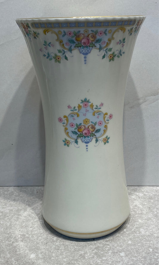 Royal Doulton Vase Juliet