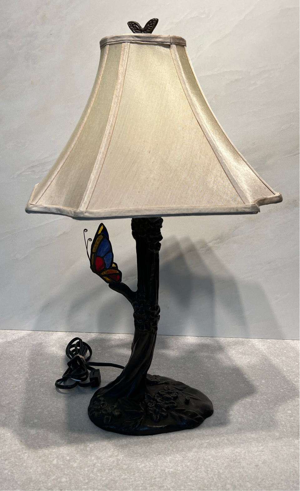 Tiffany Style Butterfly Lamp