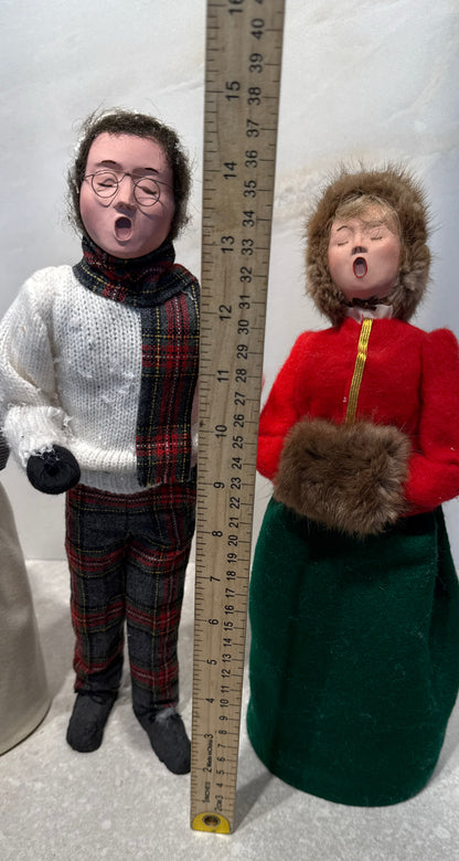 Set of 3 Choir Singers
