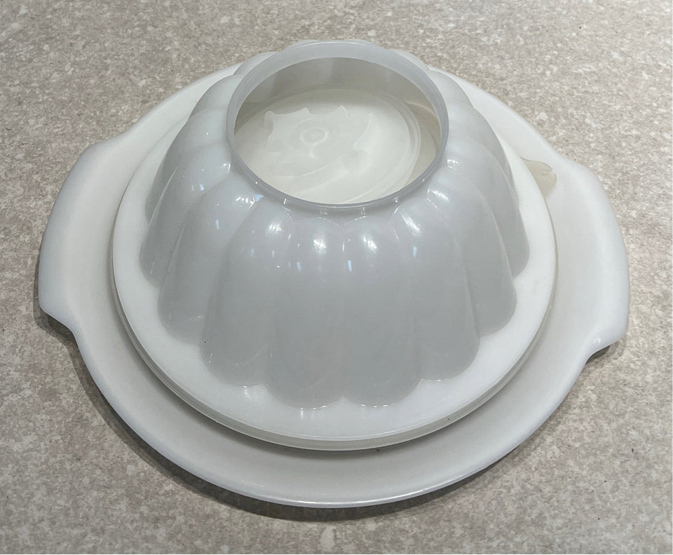 Tupperware Jello Mold