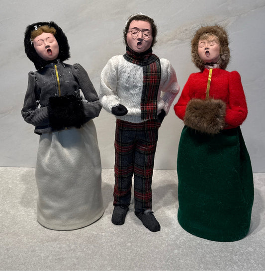 Set of 3 Choir Singers