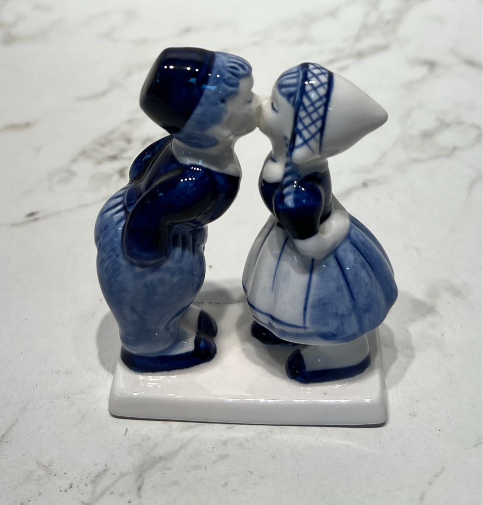 Delft Figurine