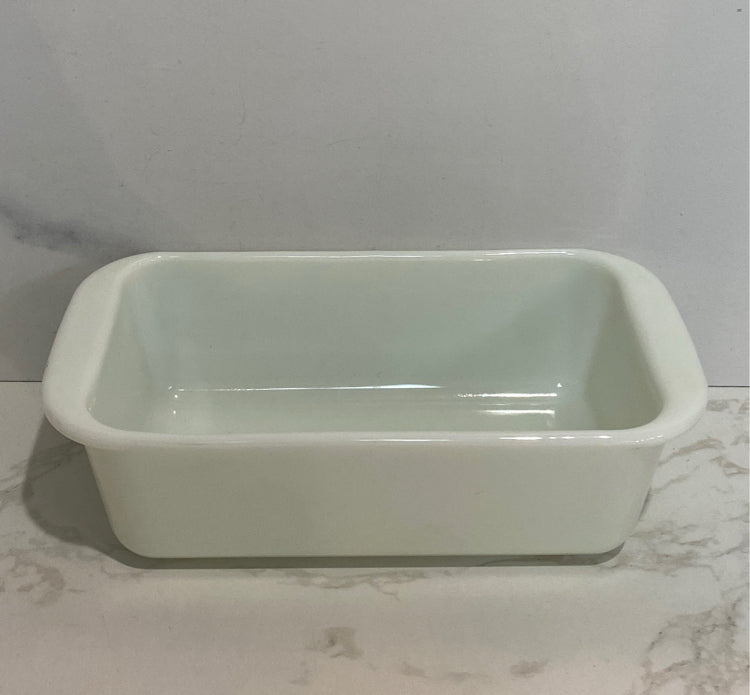 Pyrex Casserole Dish