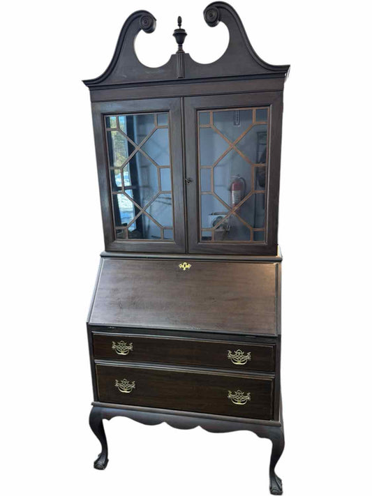 Secretarys Desk