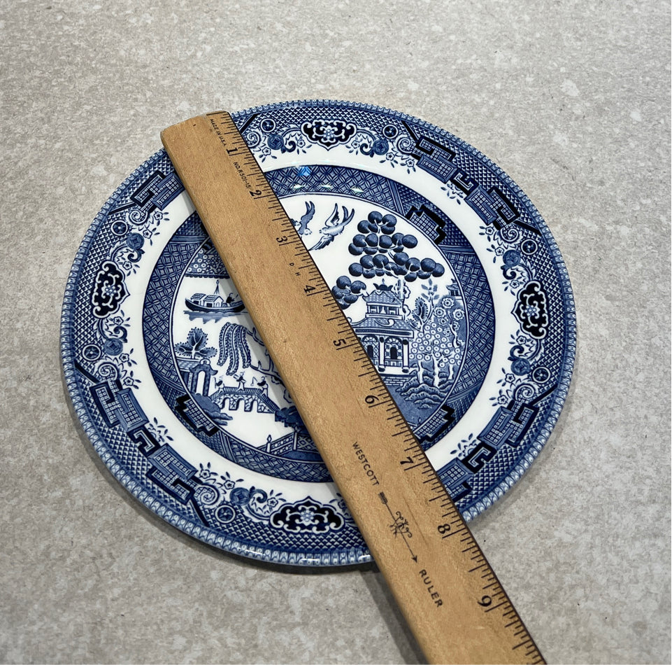 8" Blue Willow Plate