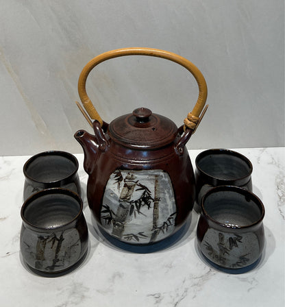 Teapot and 4 Cups