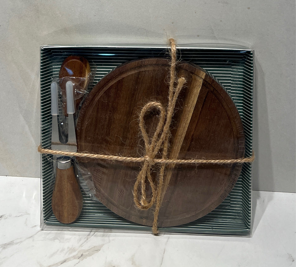 Board with Spreader
