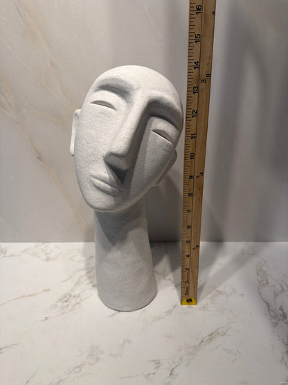 Figurine