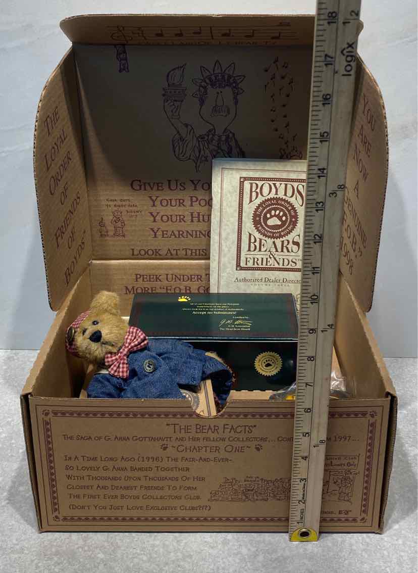 3-Piece Boyd's Bear SEt