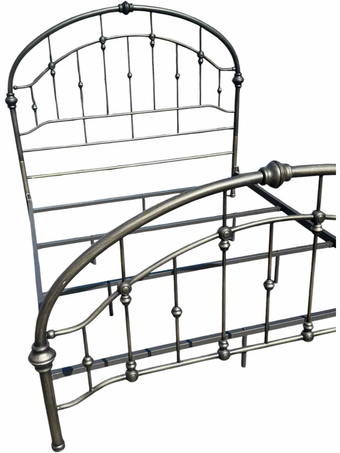 Queen Heaboard, Footboard, Metal Frame