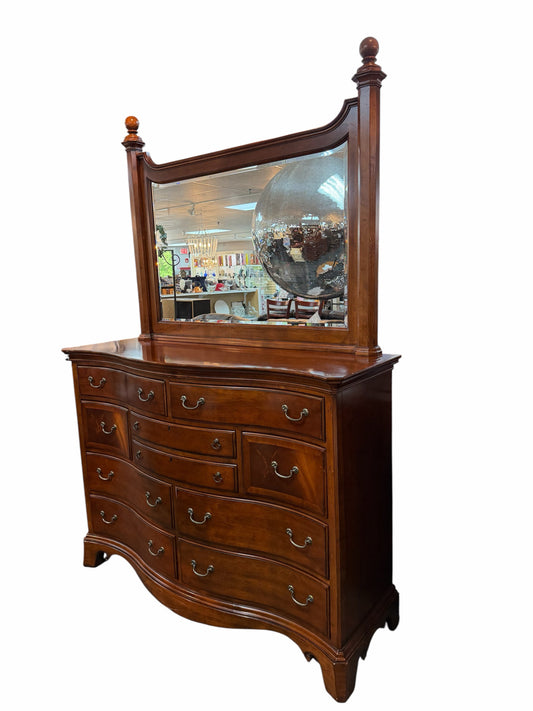 Thomasville Long Dresser With Mirror