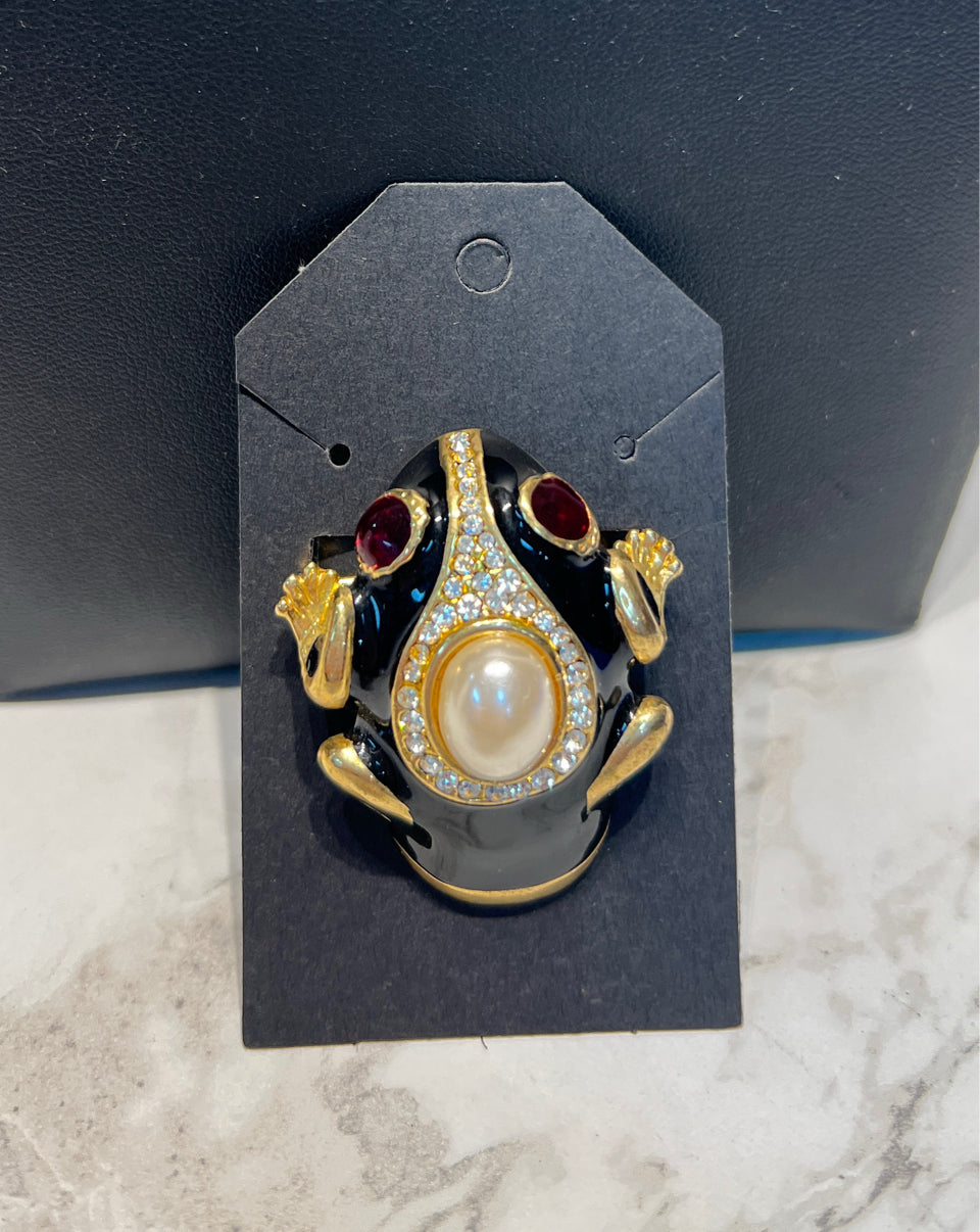 Frog Pin