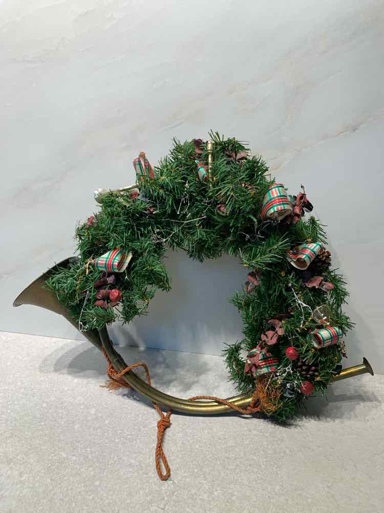 Decorated Horn