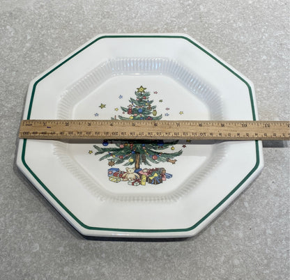 Set of 4 Nikko Dinner Plates