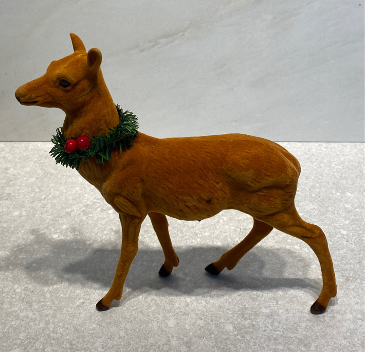 Byer's Choice Deer
