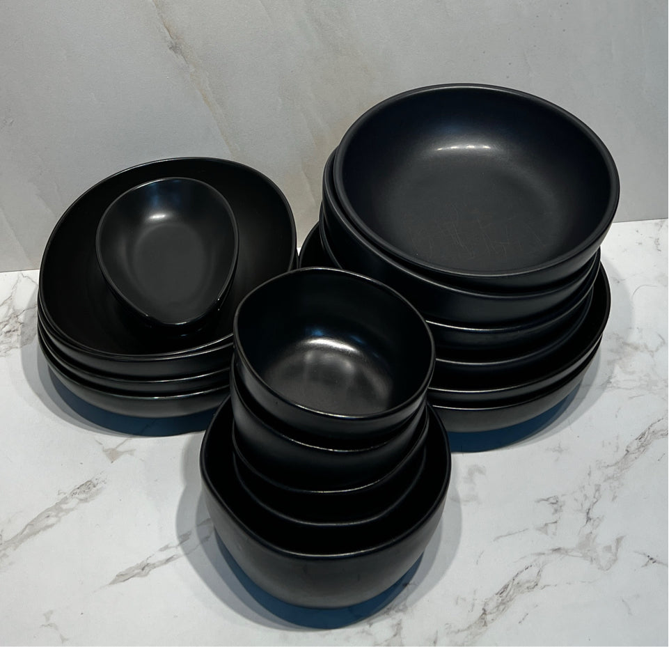 Set of  Black Dishes