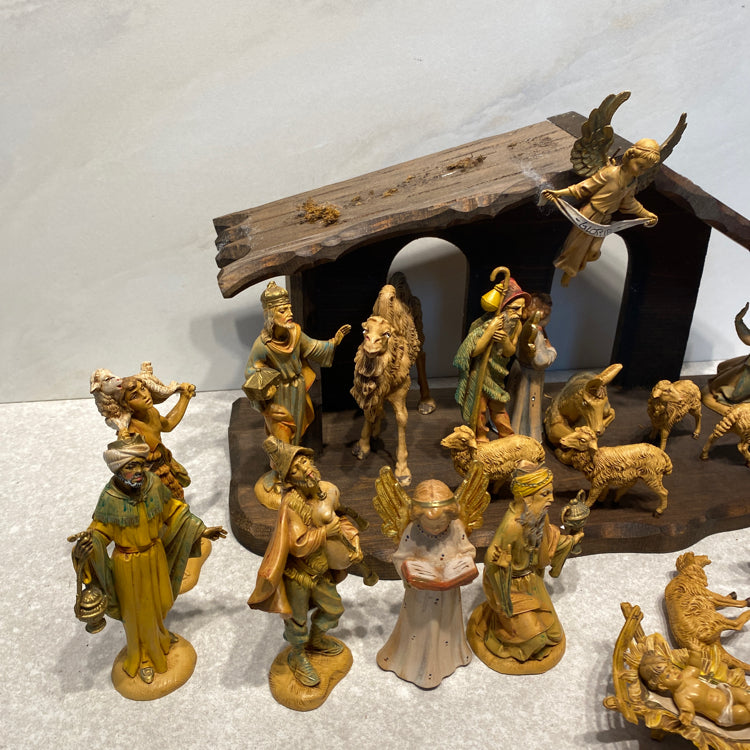 Italy Nativity Set