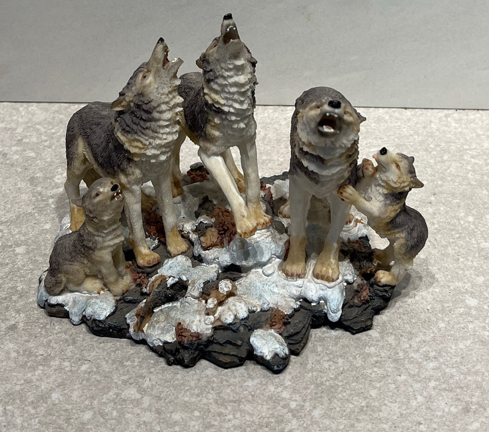 Wolves Figurine