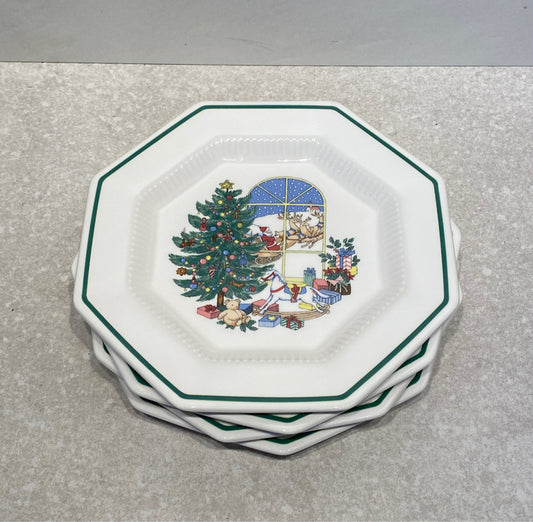Set of 4 Nikko Plates
