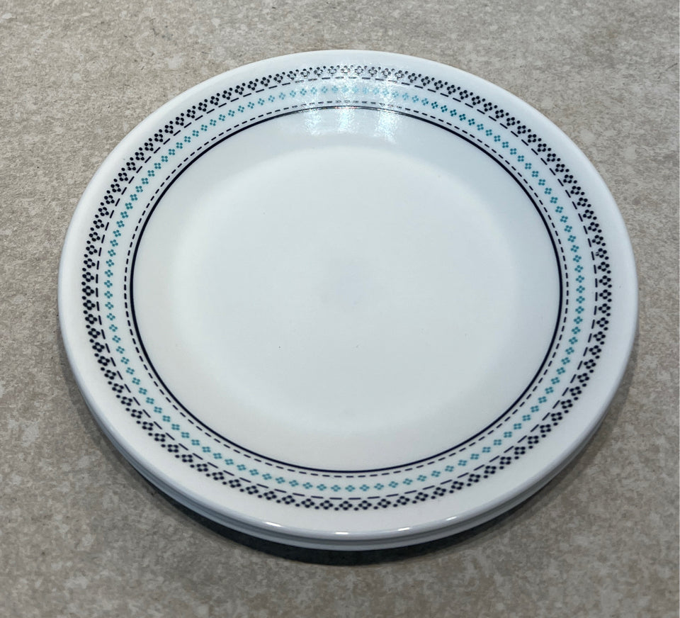 Set of 3 Corelle Plates