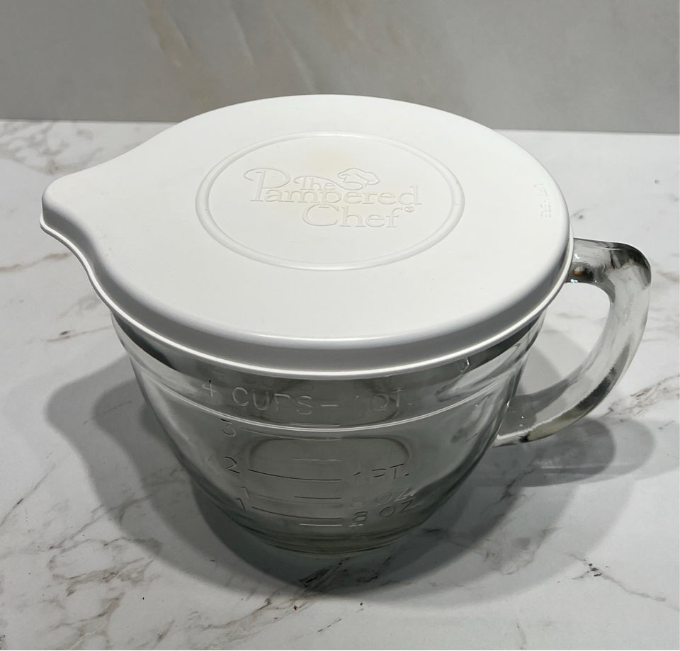 Pampered Chef Covered Measuring