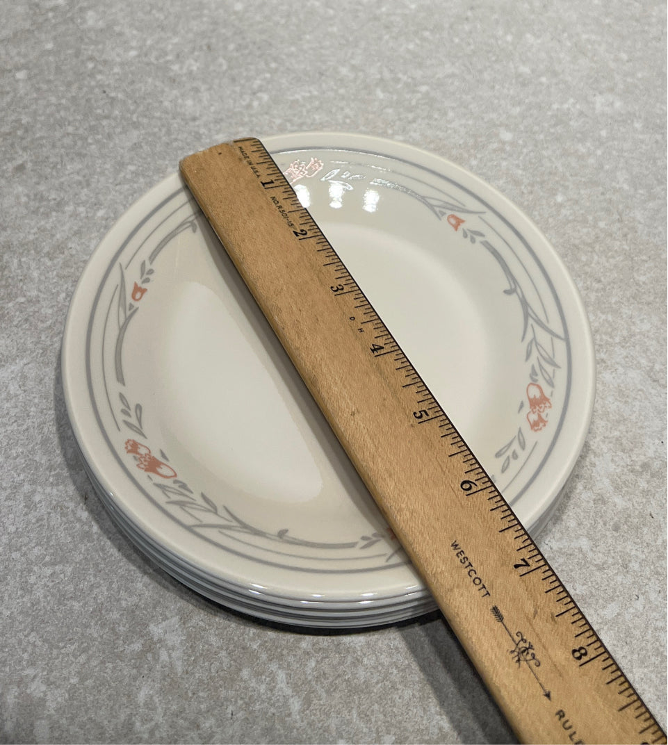 Set of 8 Corelle Plates