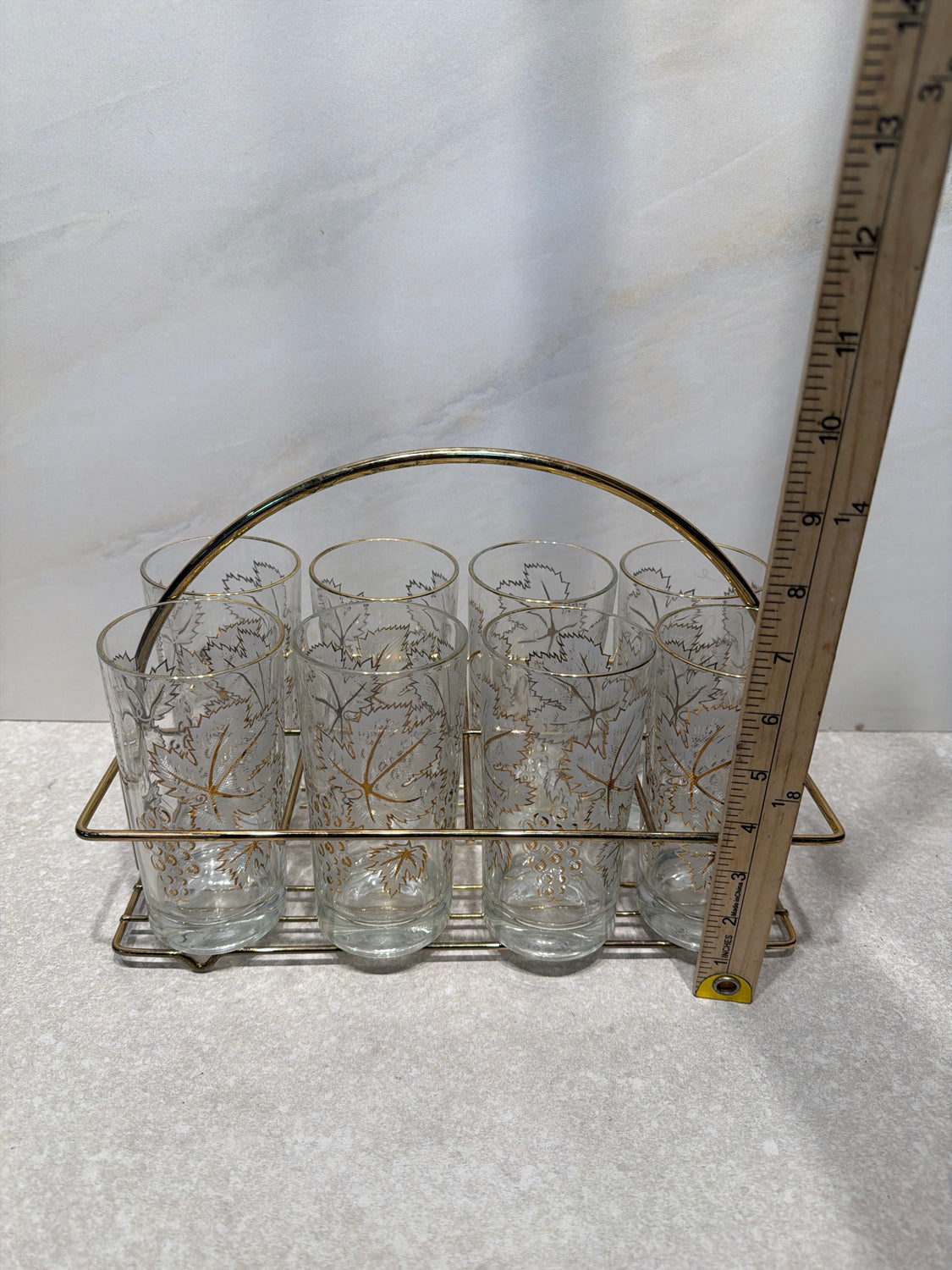 Set of 8 Glasses With Carrier