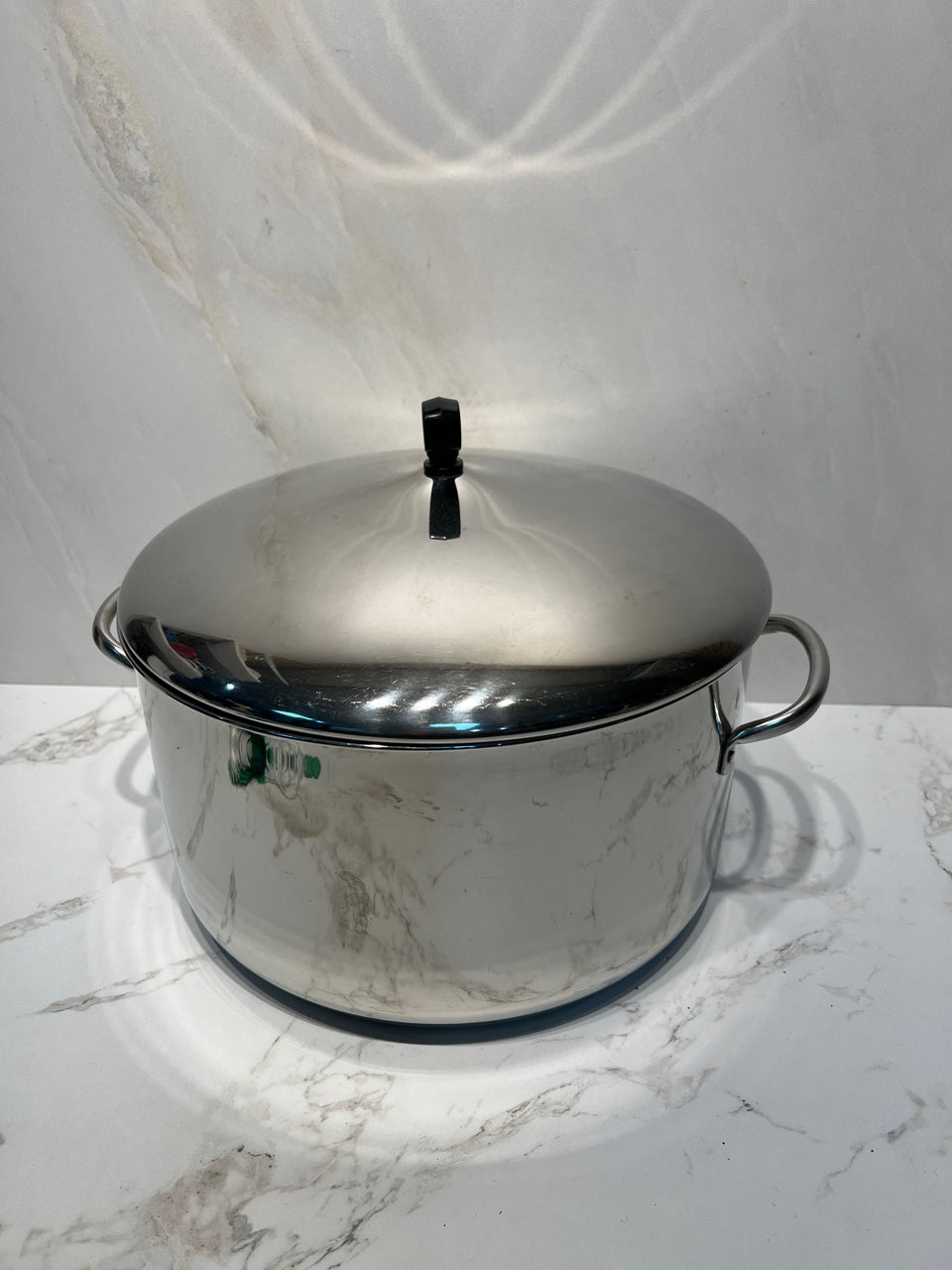 Covered Farberware Pot