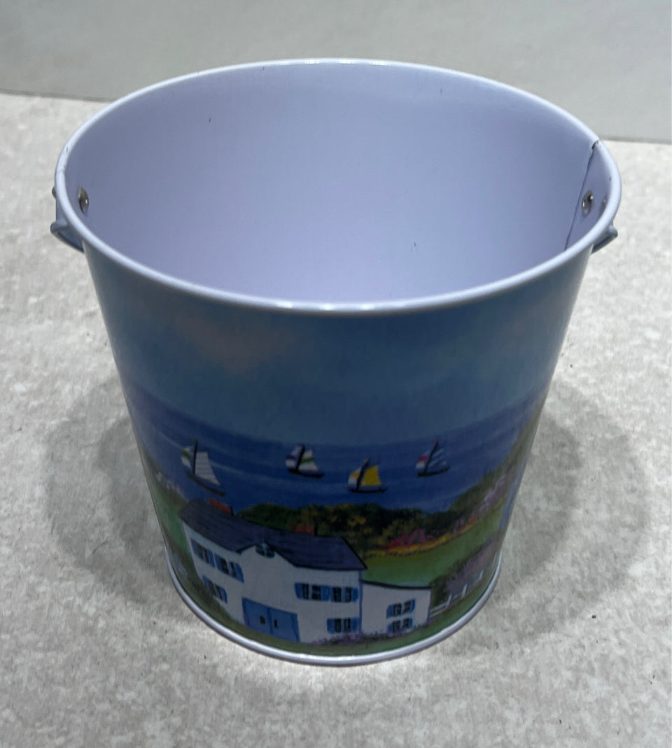 Pail