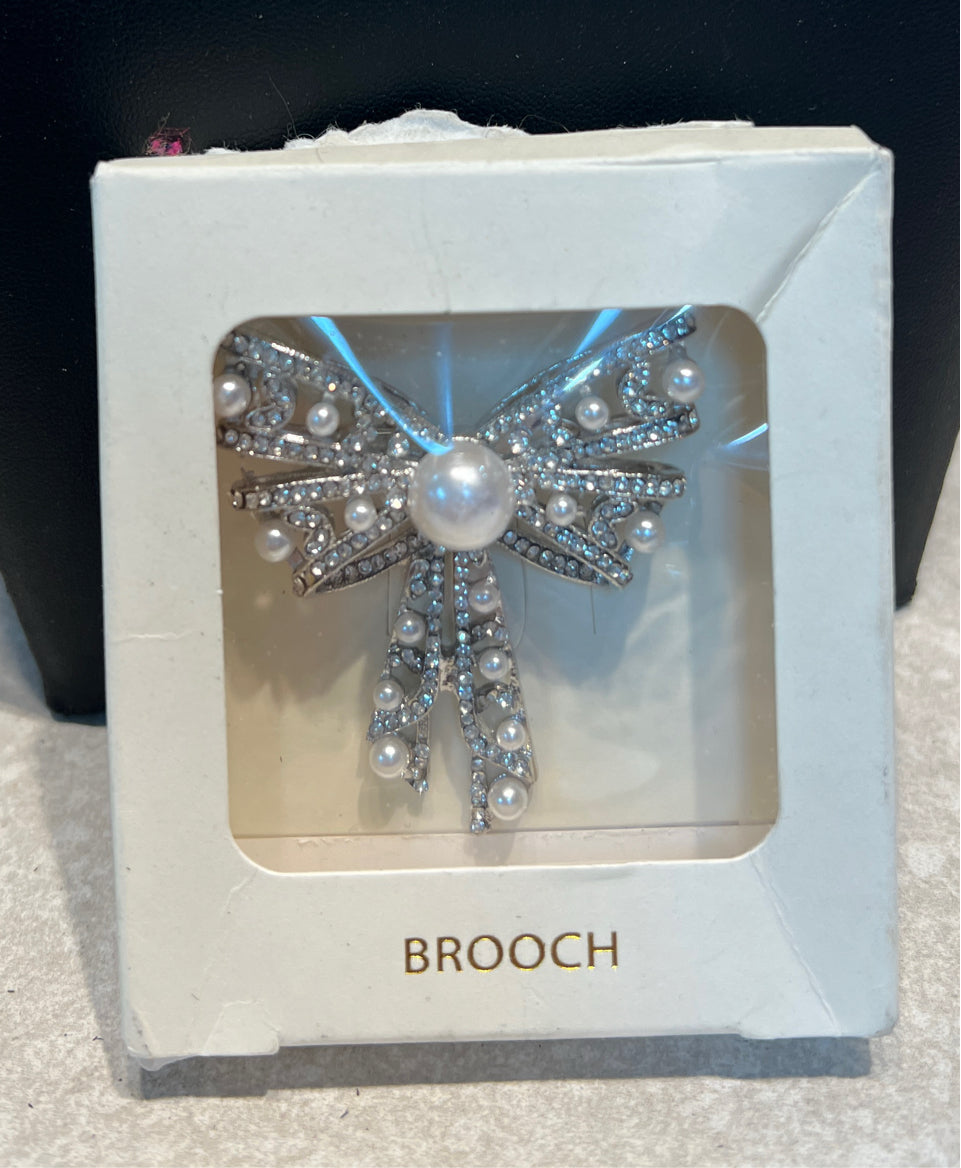 Brooch