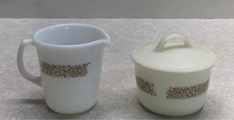 Pyrex Sugar and Creamer