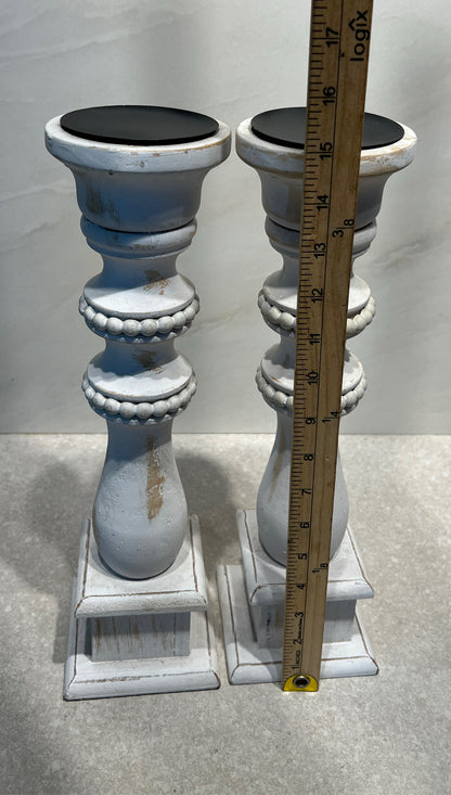 Set of 2 Candle Holders