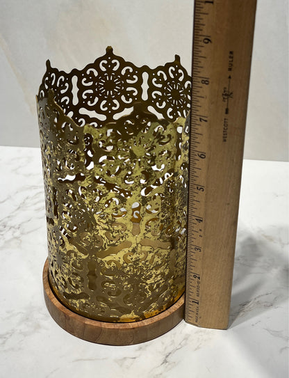 Candleholder