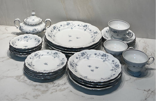 Haviland Dinnerwae Set