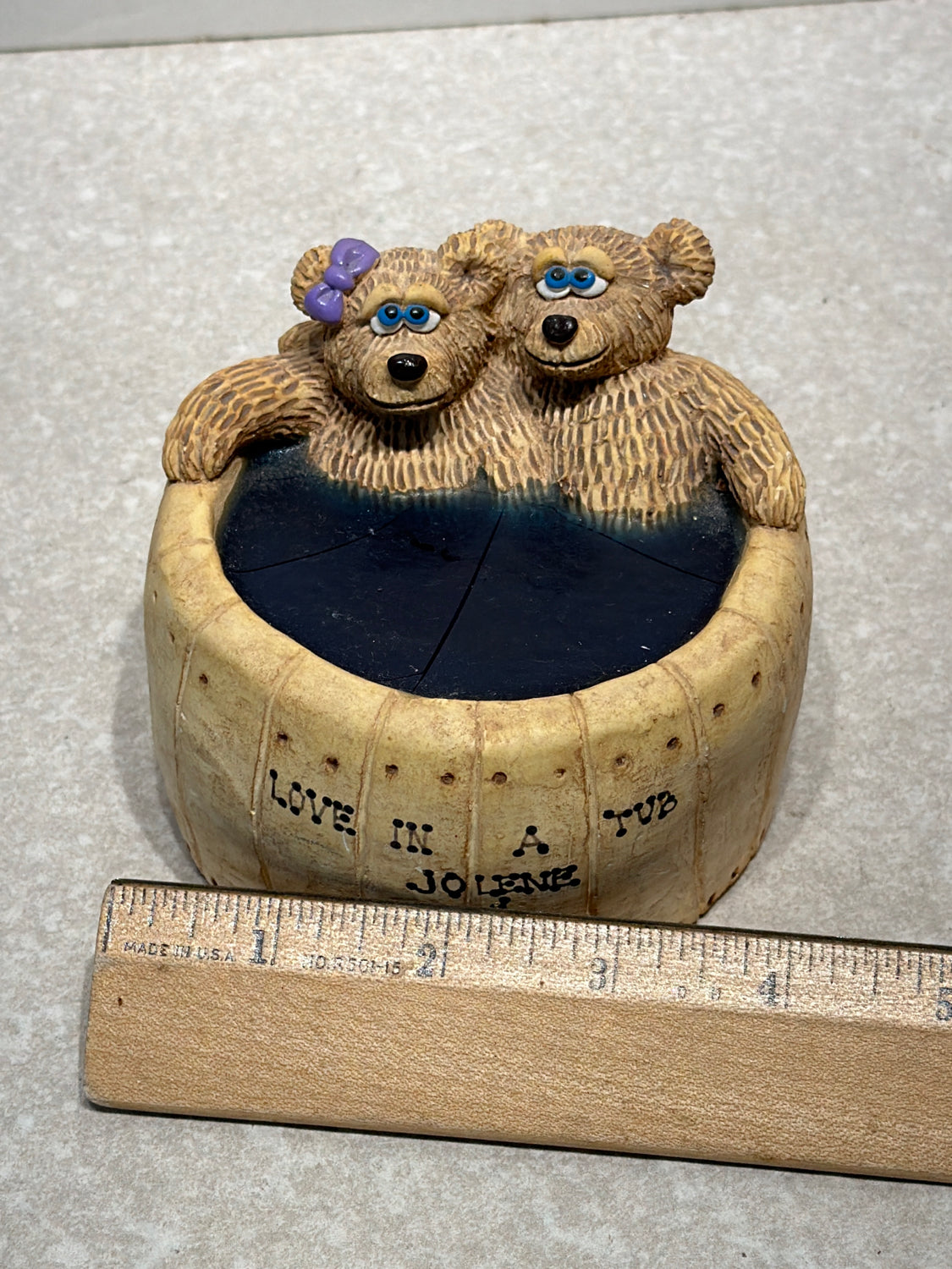 Figurine