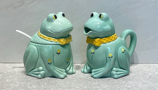 Vintage Frog Sugar and Creamer