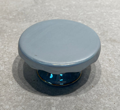 Pedestal Dish