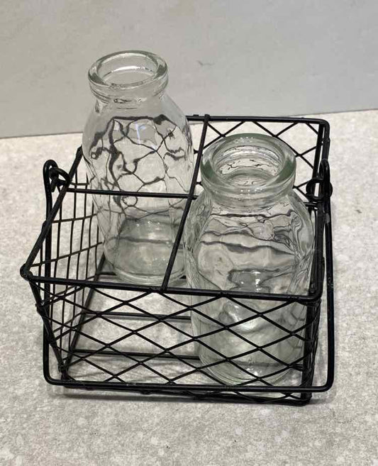 Basket with 2 Bottles