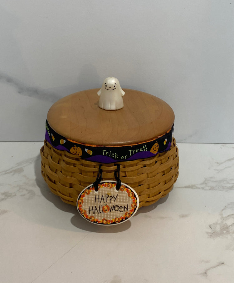 Longaberger Covered Basket