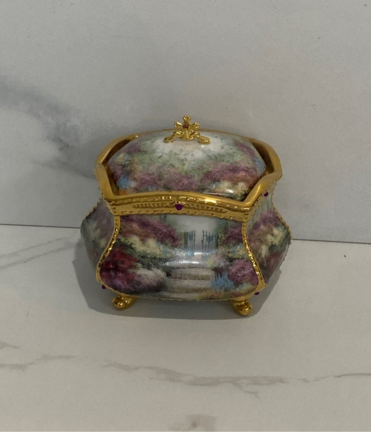 Thomas Kinkade Covered Box