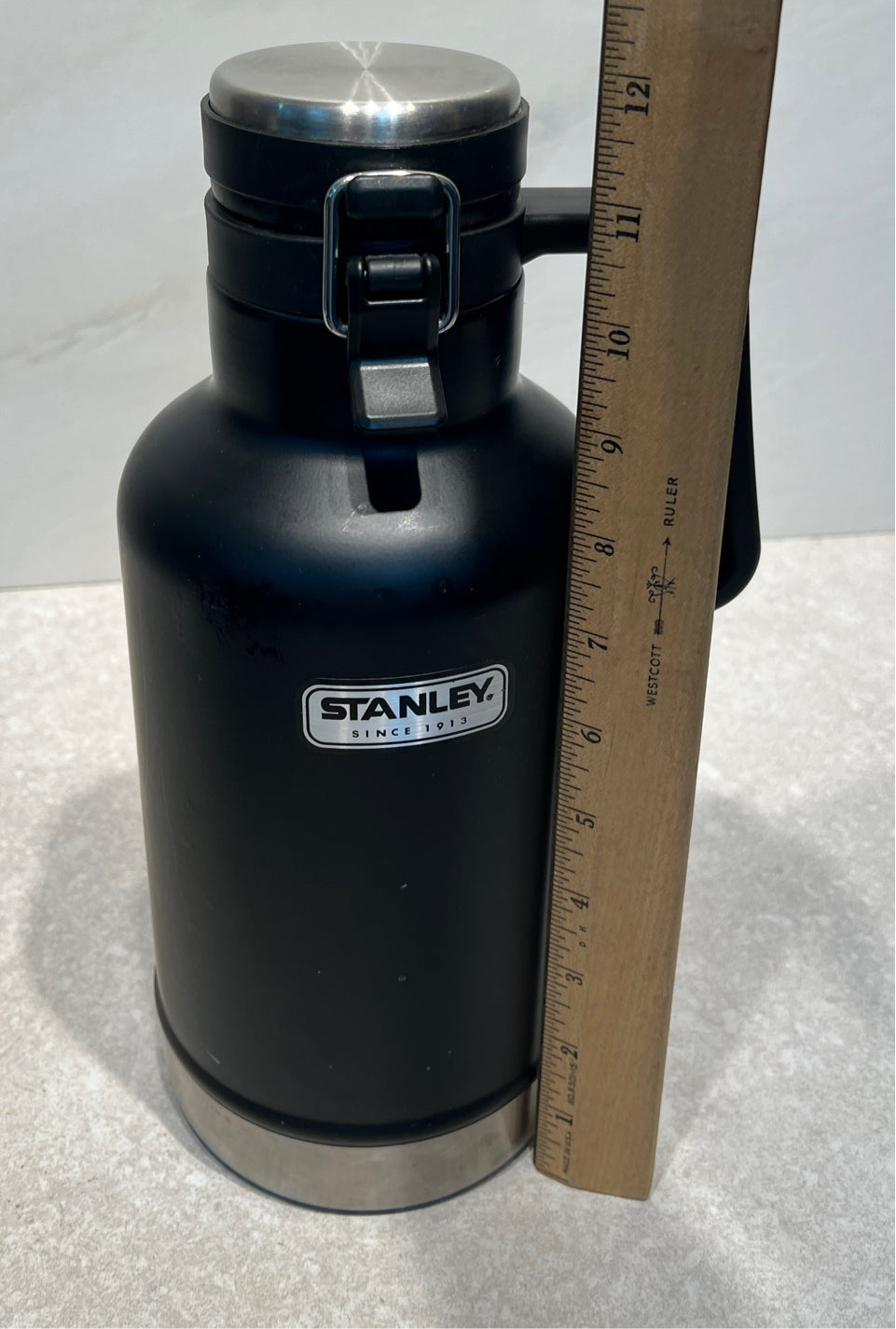 Stanley Handled Travel Tumbler