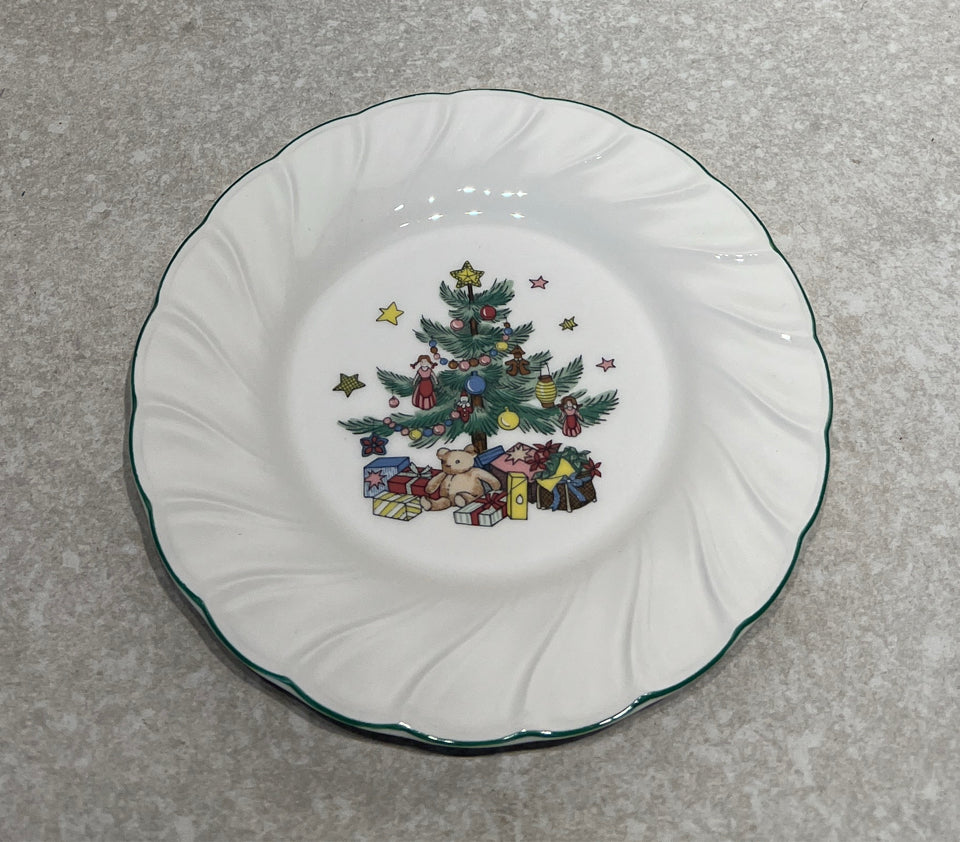 Nikko Christmas 7" Plate