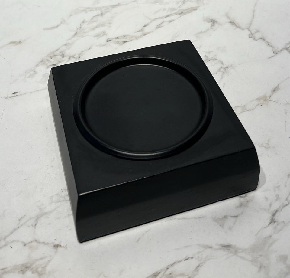 Pillar Plate