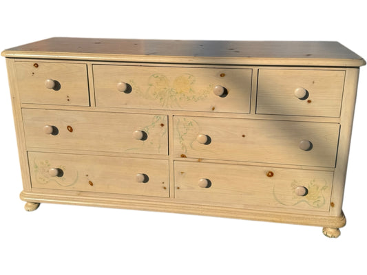 Thomasville Dresser
