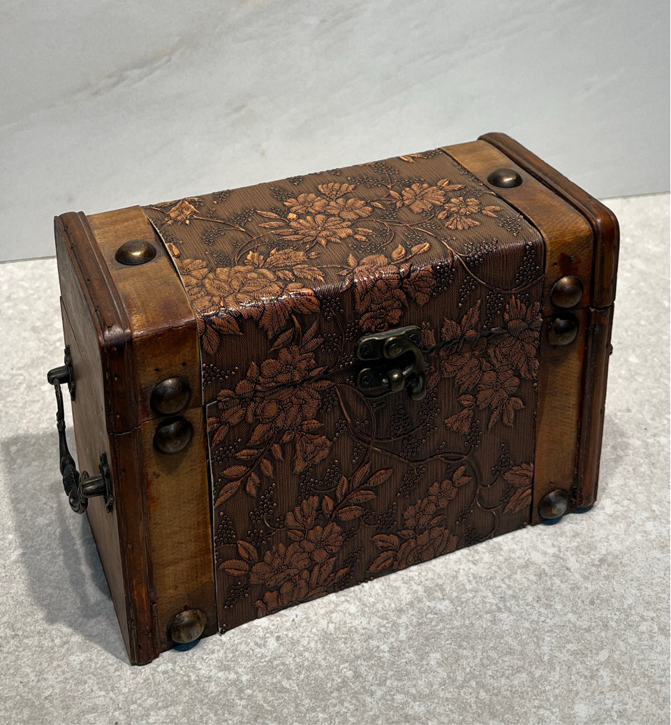 Handled Box