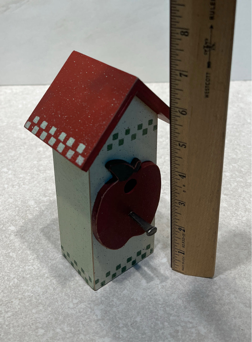 Birdhouse Decor