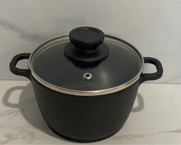 Norpro Covered Pot